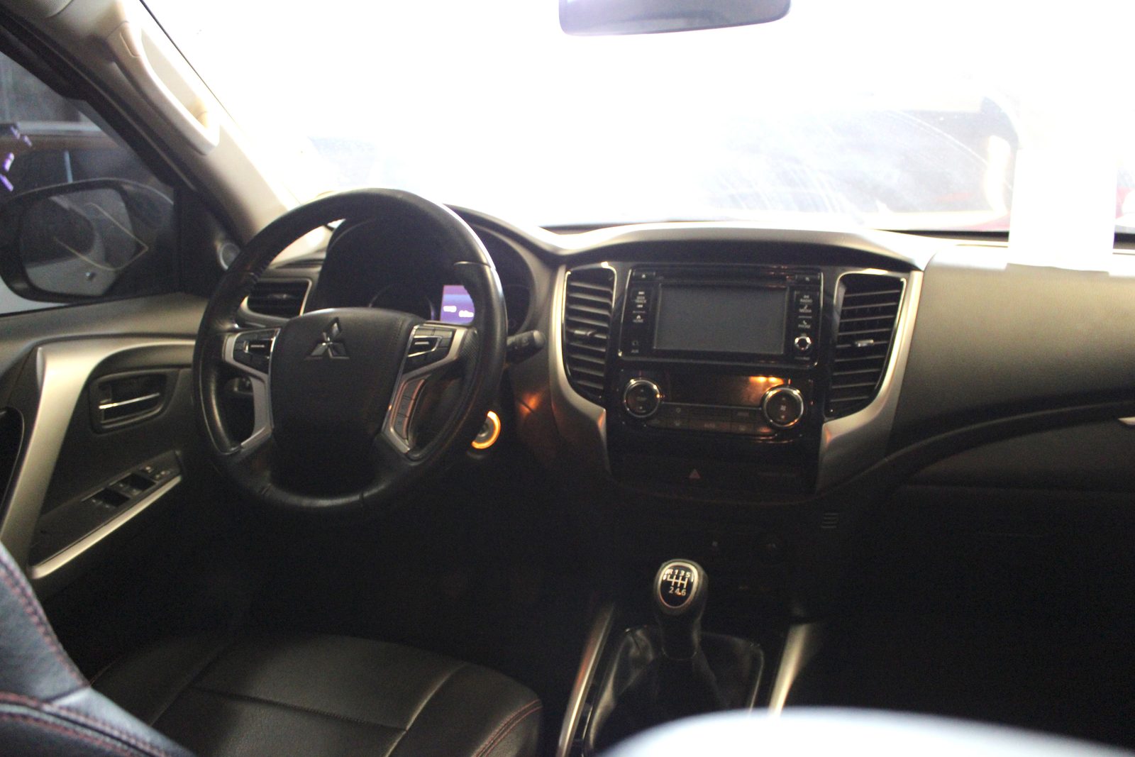 2019 MITSUBISHI - MONTERO SPORT, M/T DIESEL, 66T photo 11