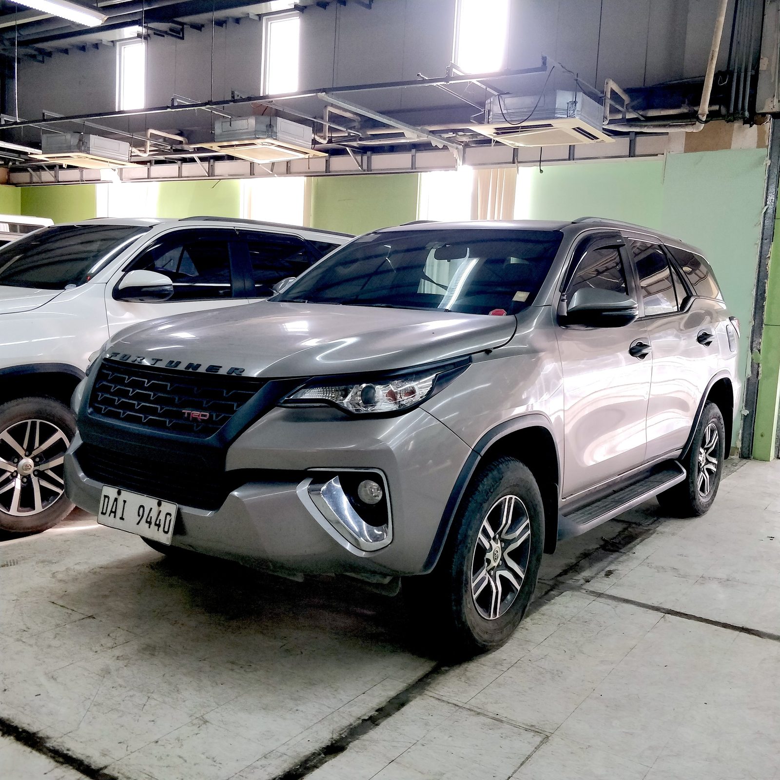 2019 Toyota Fortuner G 4x2 2.4L, AT, DSL 145T photo 3
