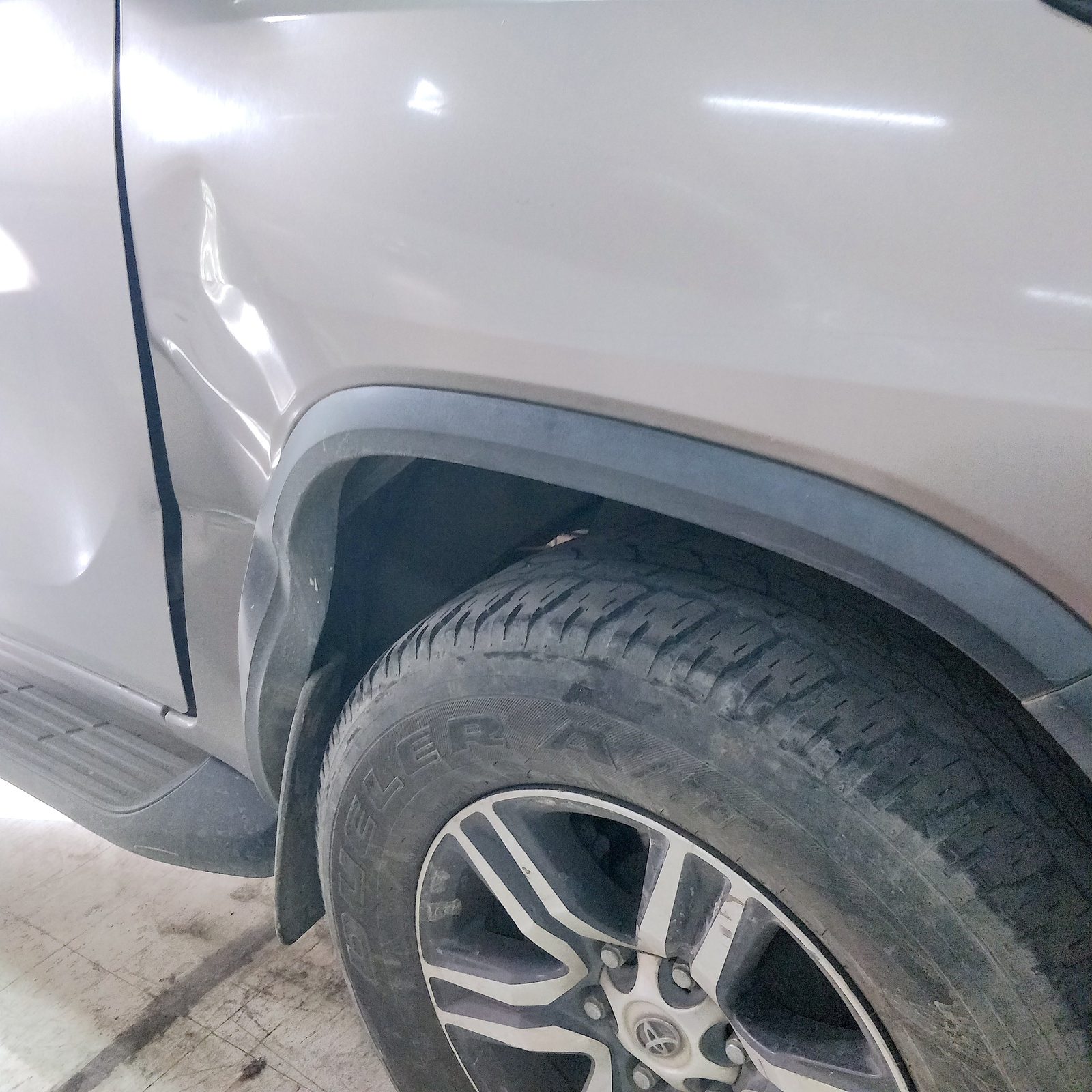 2019 Toyota Fortuner G 4x2 2.4L, AT, DSL 145T photo 5