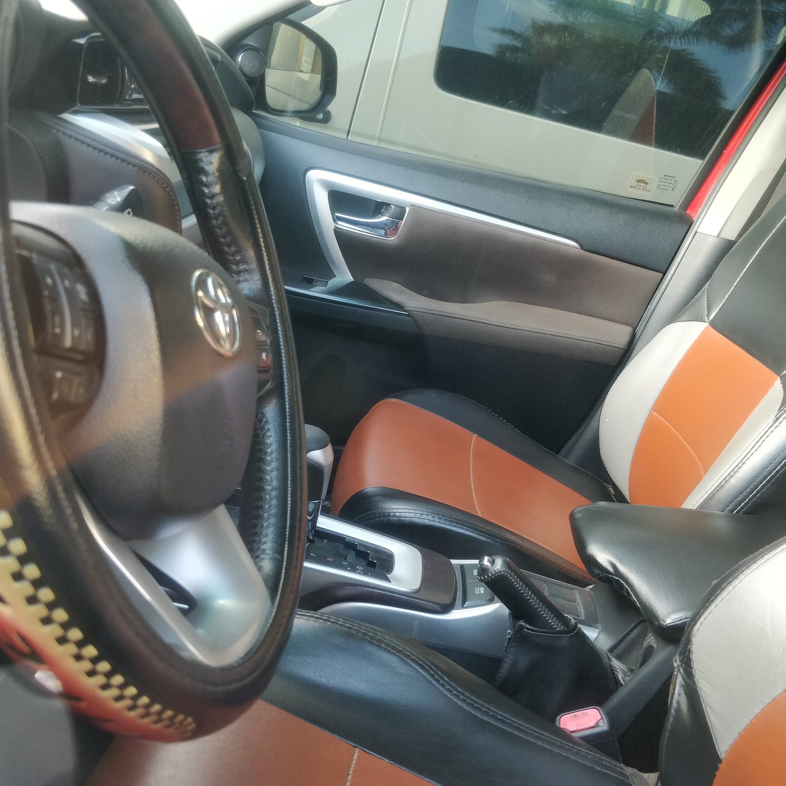 2019 Toyota Fortuner G 4x2 2.4L, AT, DSL 298T photo 5
