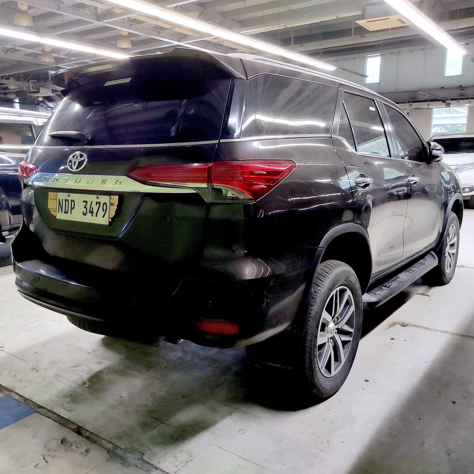 2019 Toyota Fortuner V 4x2 2.4L, A/T, DSL 38T photo 5