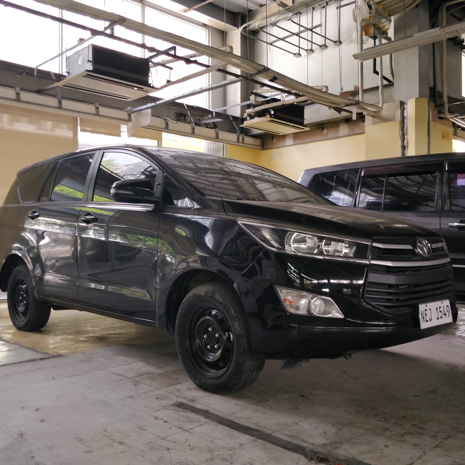 2019 Toyota Innova 2.8 E AT DSL 30T photo 3