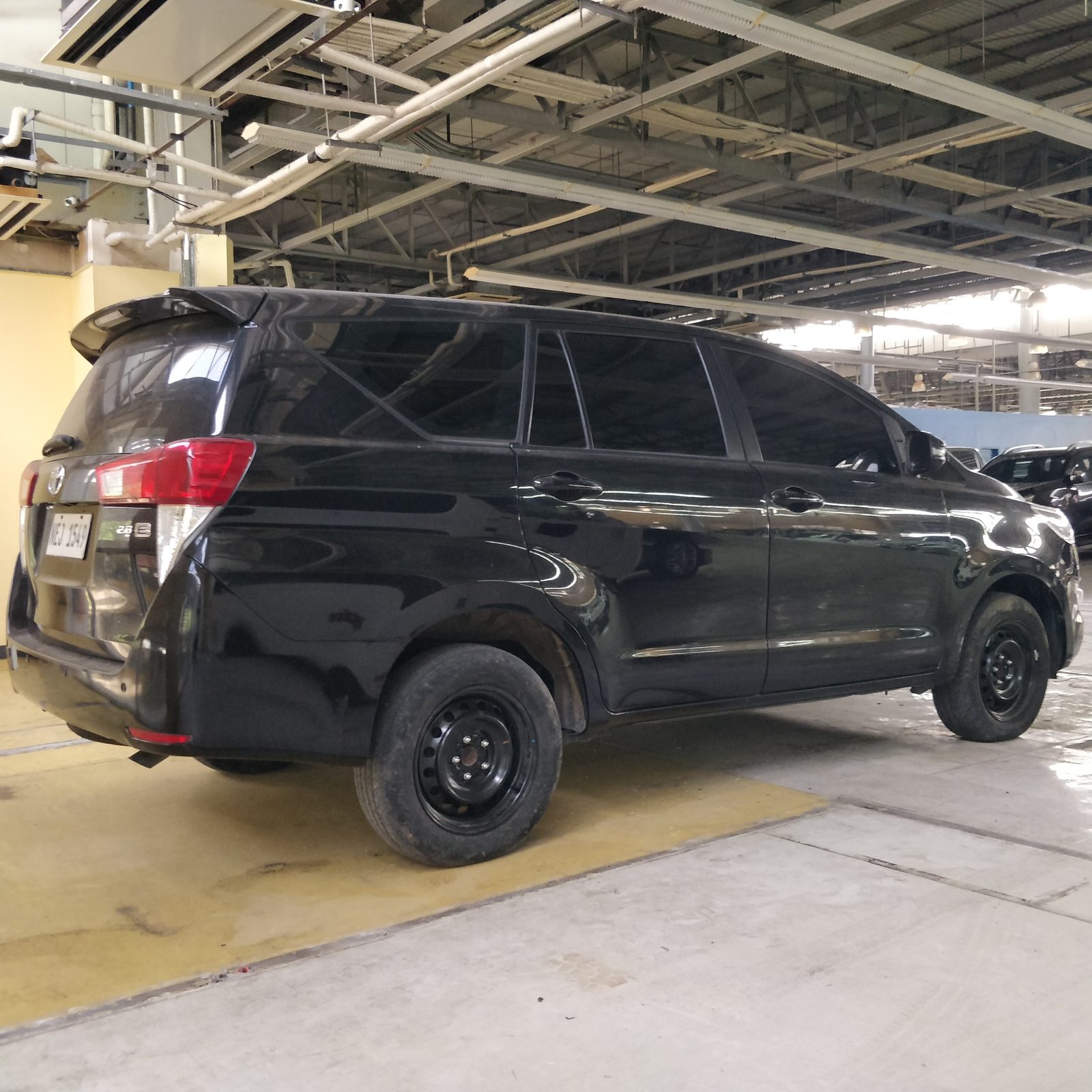 2019 Toyota Innova 2.8 E AT DSL 30T photo 4