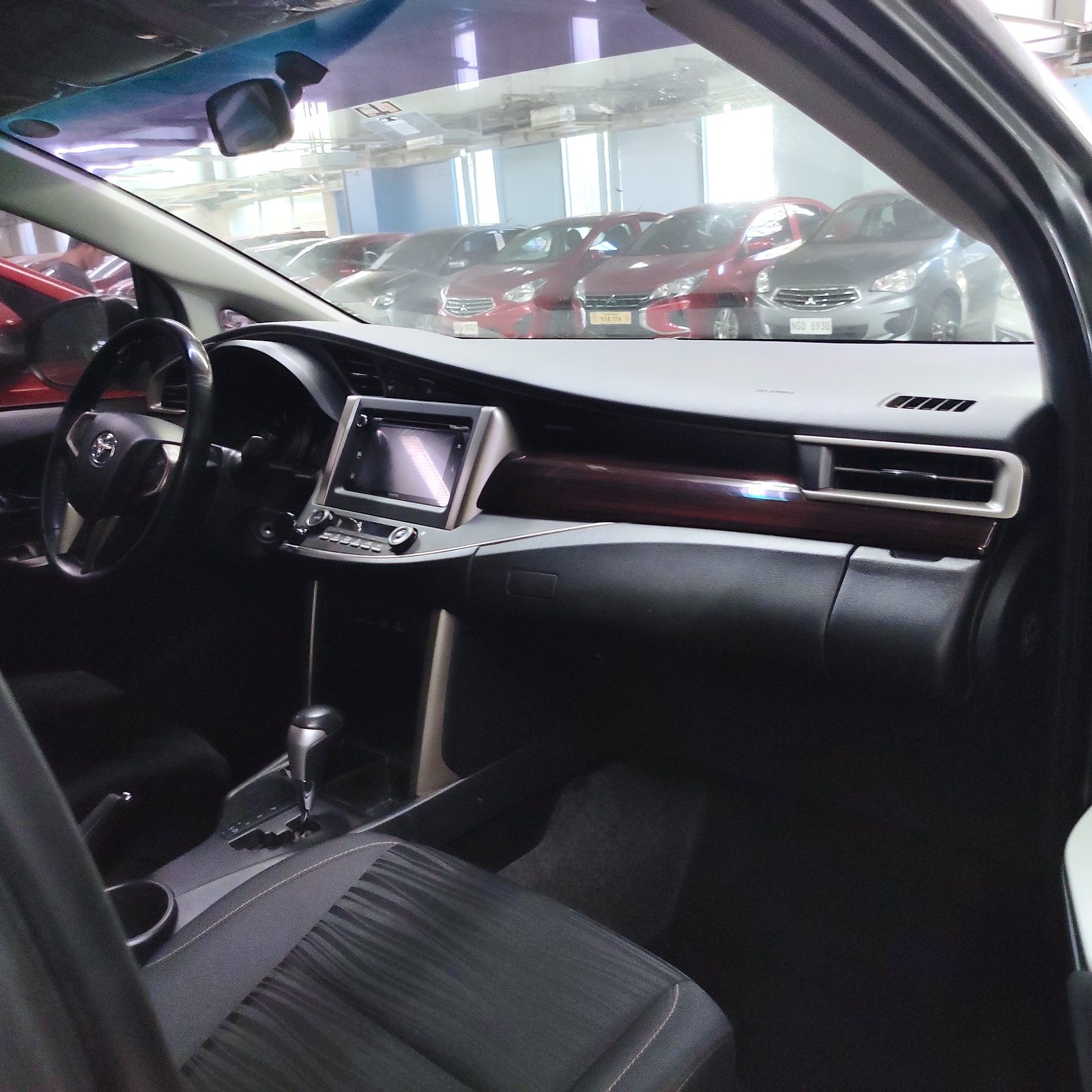 2019 Toyota Innova 2.8 G, A/T, DSL 48T photo 3