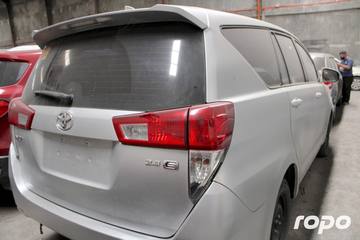 2019 TOYOTA - INNOVA, A/T DSL, 96T photo 6
