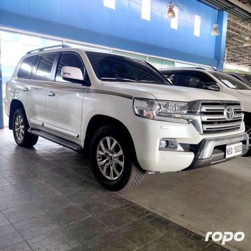 2019 Toyota Land Cruiser 200 V8 vx 4.5 AT dsl photo 2