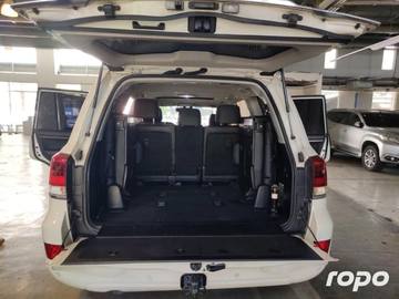 2019 Toyota Land Cruiser 200 V8 vx 4.5 AT dsl photo 8