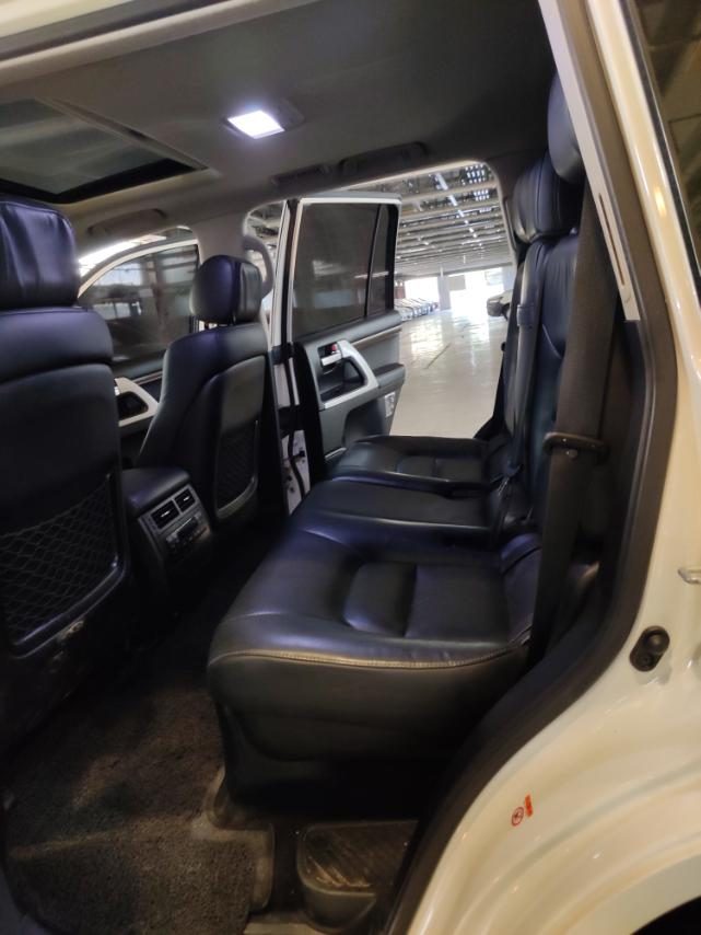 2019 Toyota Land Cruiser 200 V8 vx 4.5 AT dsl photo 12