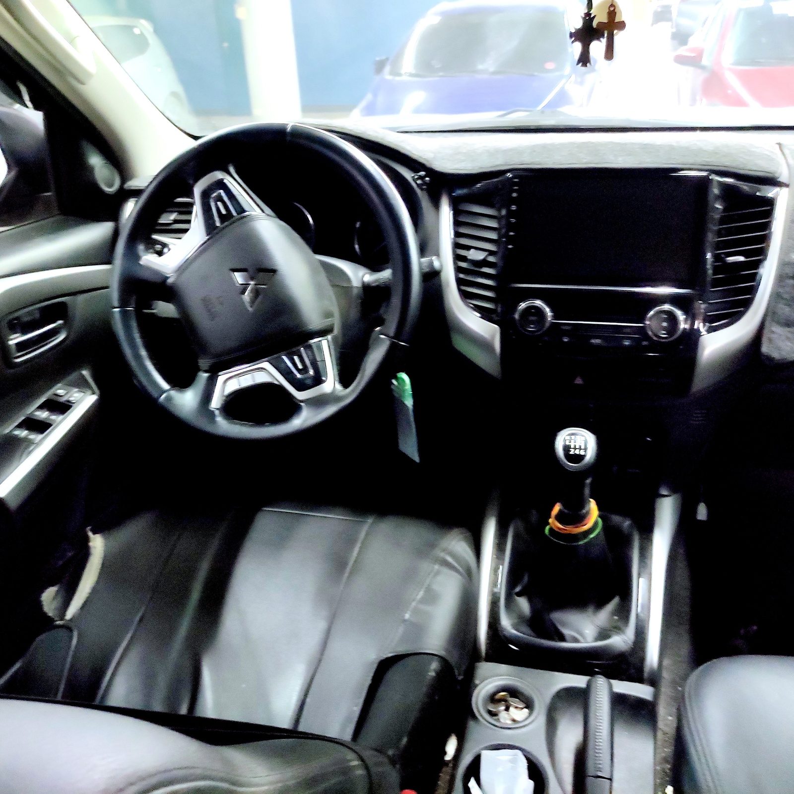 2020 Mitsubishi Montero Sport GLX 2WD 2.4, M/T, DSL photo 11