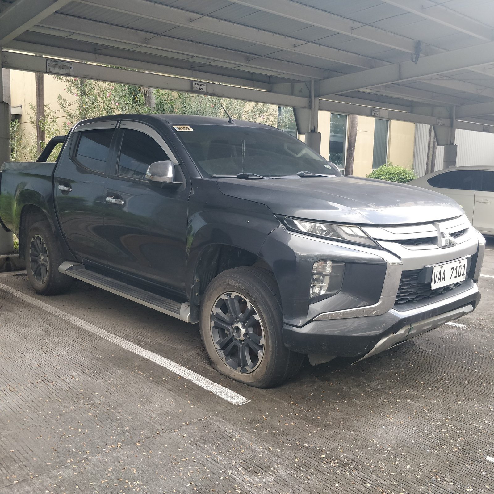 2020 Mitsubishi Strada GLS 4x4 2.4D, MT, DSL 127T photo 4