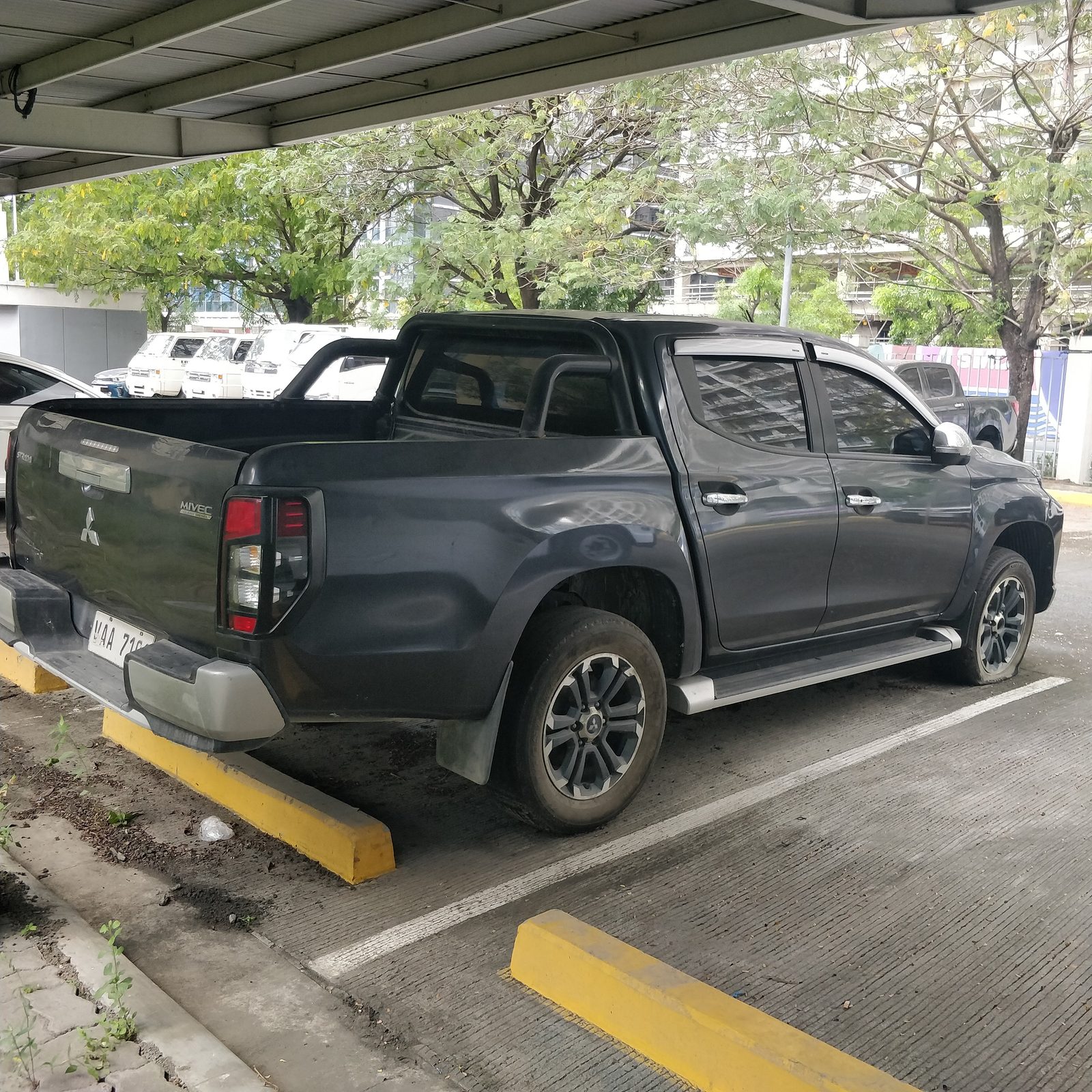 2020 Mitsubishi Strada GLS 4x4 2.4D, MT, DSL 127T photo 5