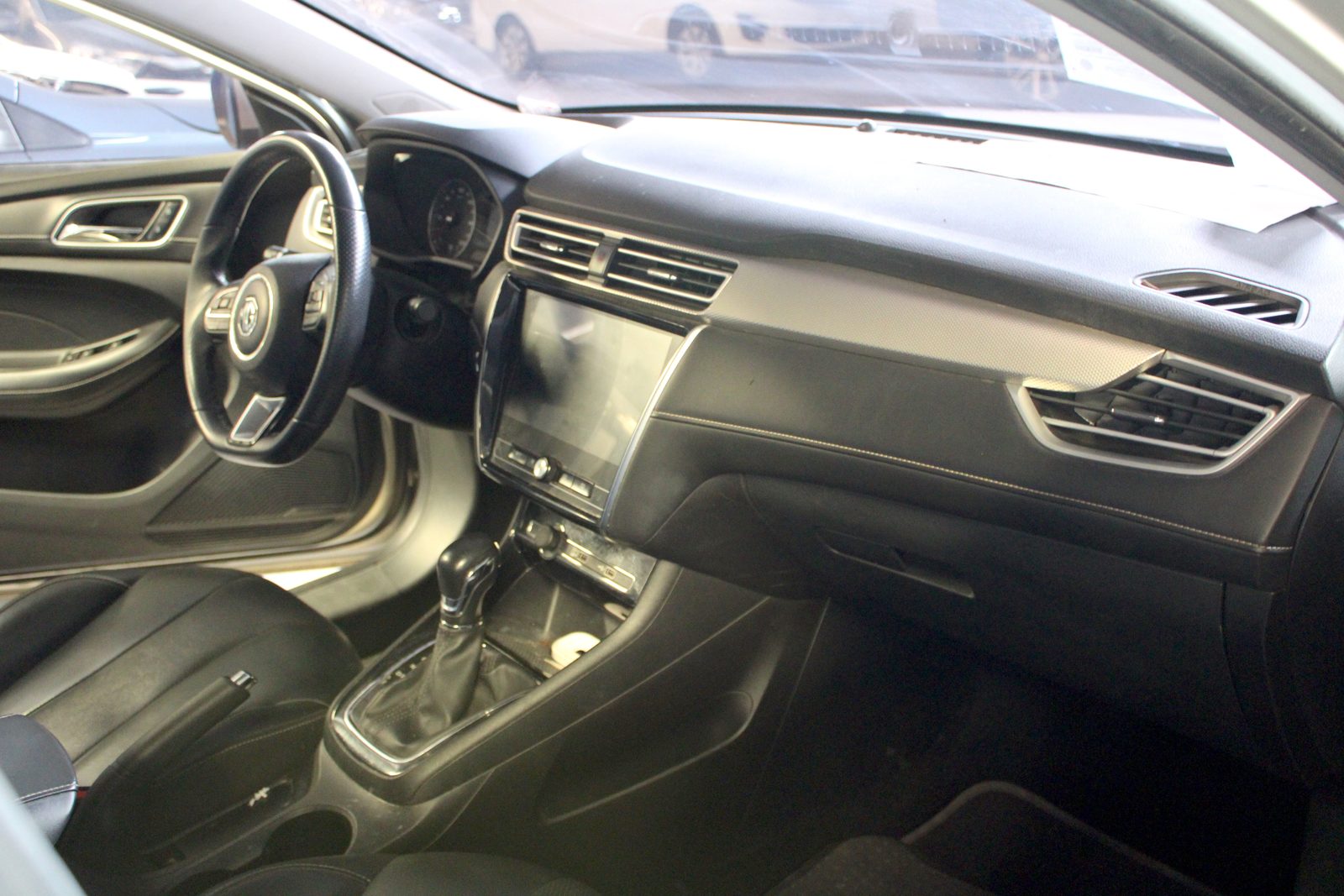 2020 Morris Garages MG 5, A/T, Gas, 70T photo 8