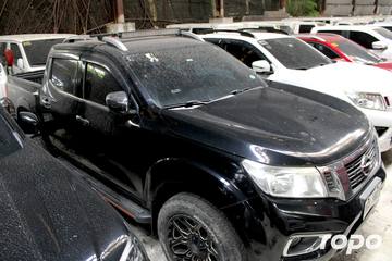 2020 Nissan Navara NP300 EL Calibre 4x2 2.5L, A/T, DSL - Upgraded 201T photo 2