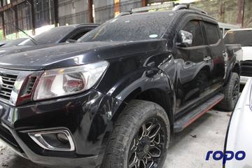 2020 Nissan Navara NP300 EL Calibre 4x2 2.5L, A/T, DSL - Upgraded 201T photo 3