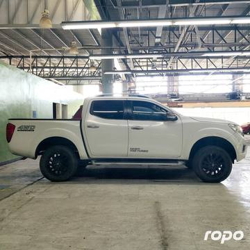 2020 Nissan Navara NP300 VL 4x4 2.5L, M/T, DSL 57T photo 5