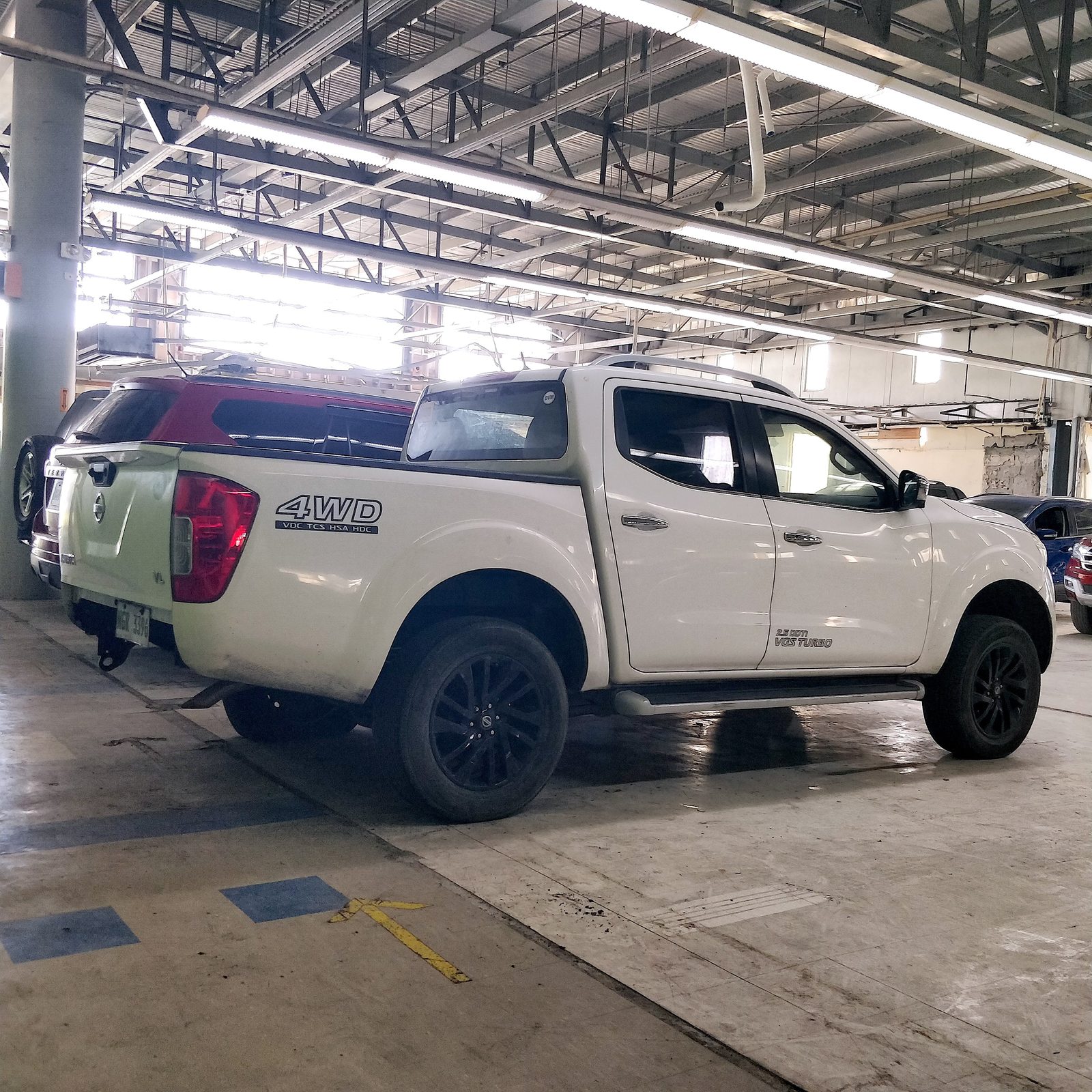 2020 Nissan Navara NP300 VL 4x4 2.5L, M/T, DSL 57T photo 6