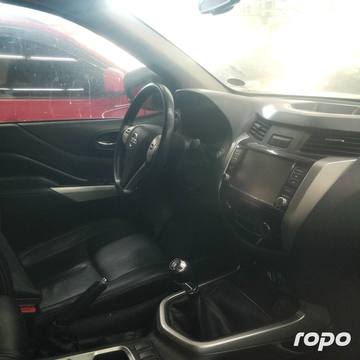 2020 Nissan Navara NP300 VL 4x4 2.5L, M/T, DSL 57T photo 8