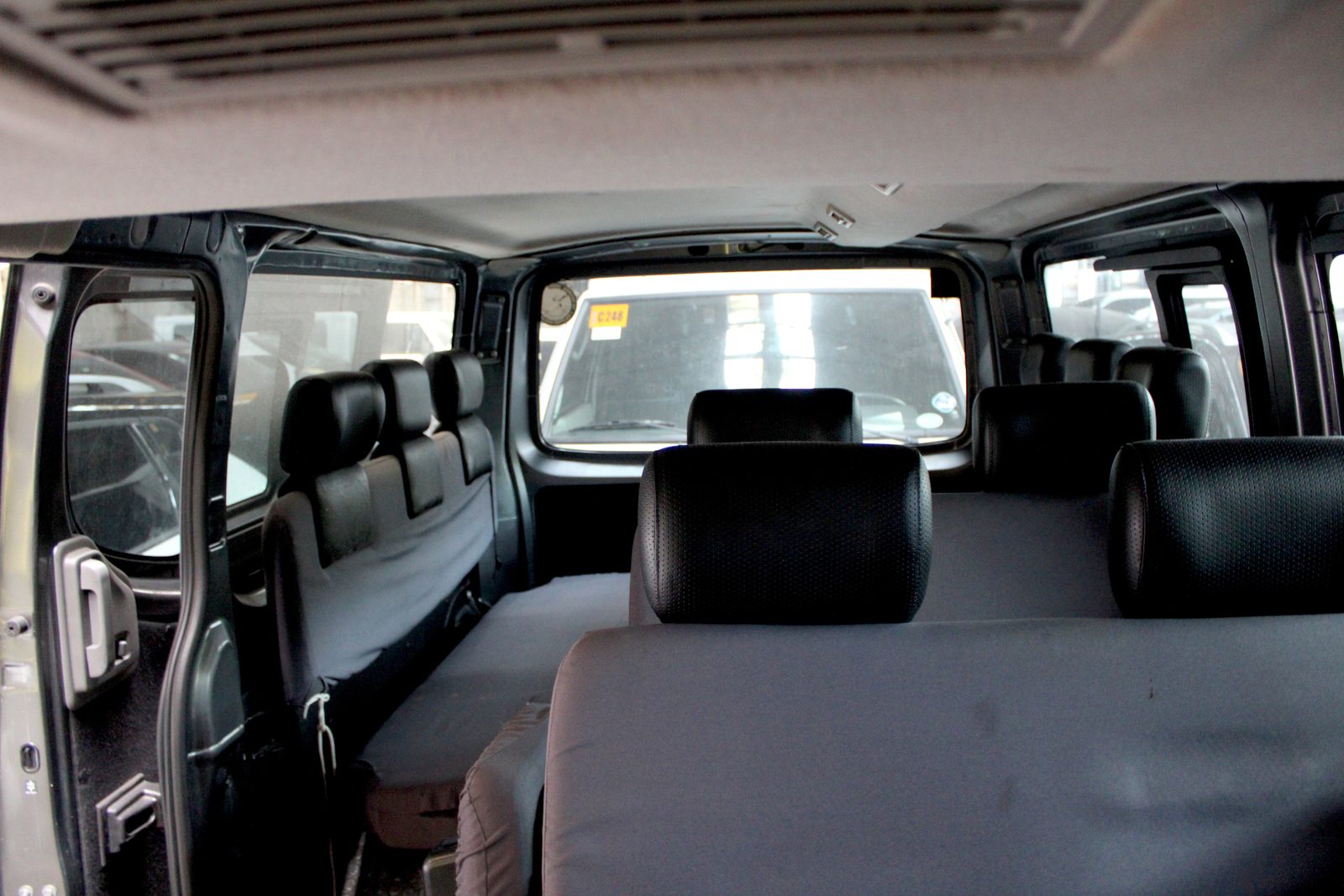 2020 Nissan Urvan NV350 18-Str, M/T, DSL 29T photo 8