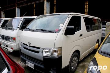 2020 Toyota Hiace Commuter 3.0L, MT, DSL 33T photo 1