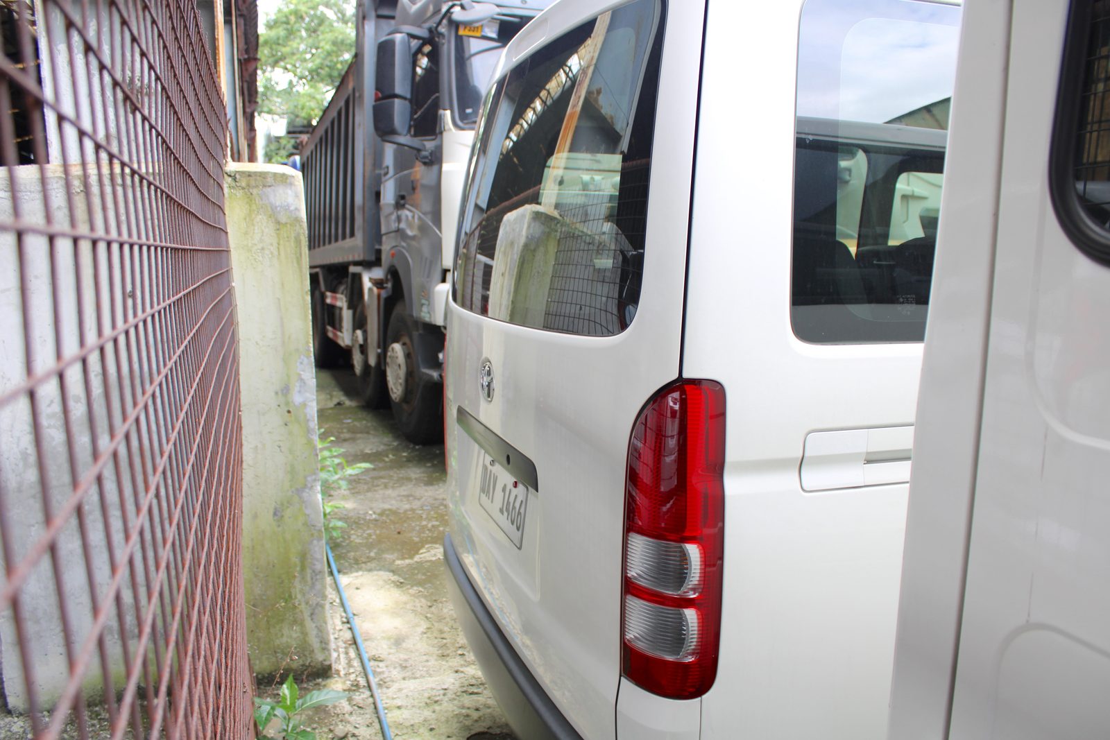 2020 Toyota Hiace Commuter 3.0L, MT, DSL 33T photo 6