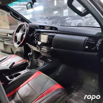 2020 Toyota Hilux Conquest 4x4 2.8L, M/T, DSL 50T photo 11