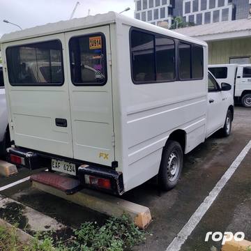 2020 Toyota Hilux FX with rear AC 4x2 2.4 M/T, DSL 94T photo 6