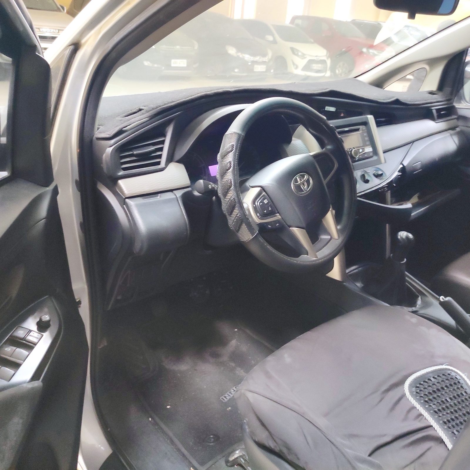 2020 Toyota Innova 2.8 E, M/T, DSL photo 6