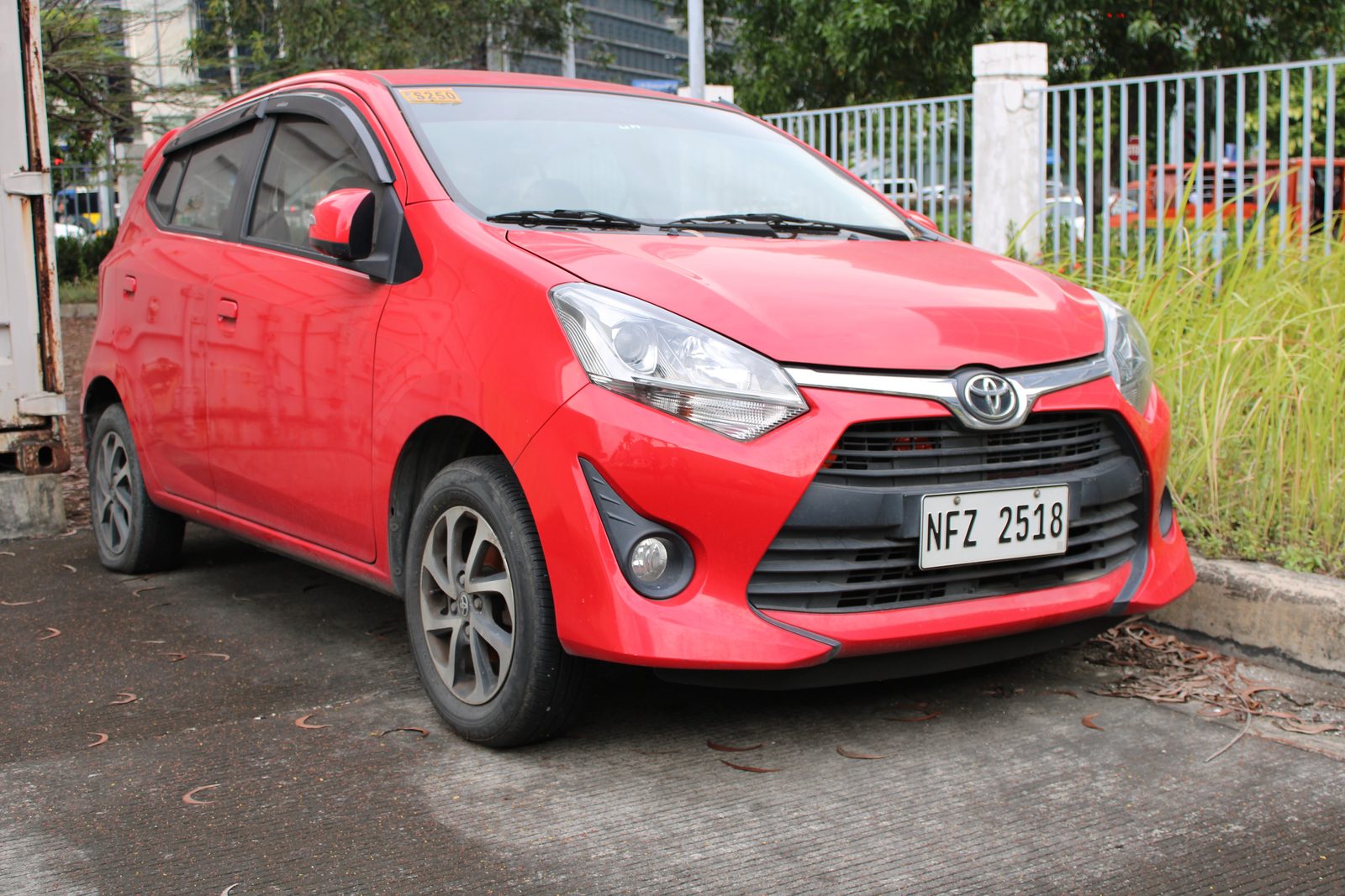2020 Toyota Wigo 1.0 G, M/T, Gas 49T photo 4