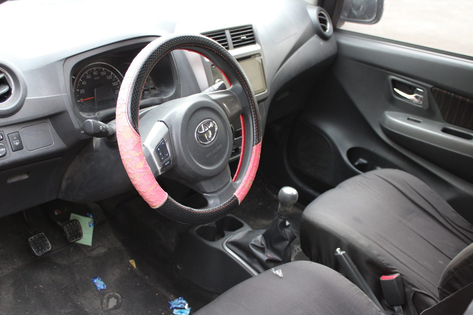 2020 Toyota Wigo 1.0 G, M/T, Gas 49T photo 8