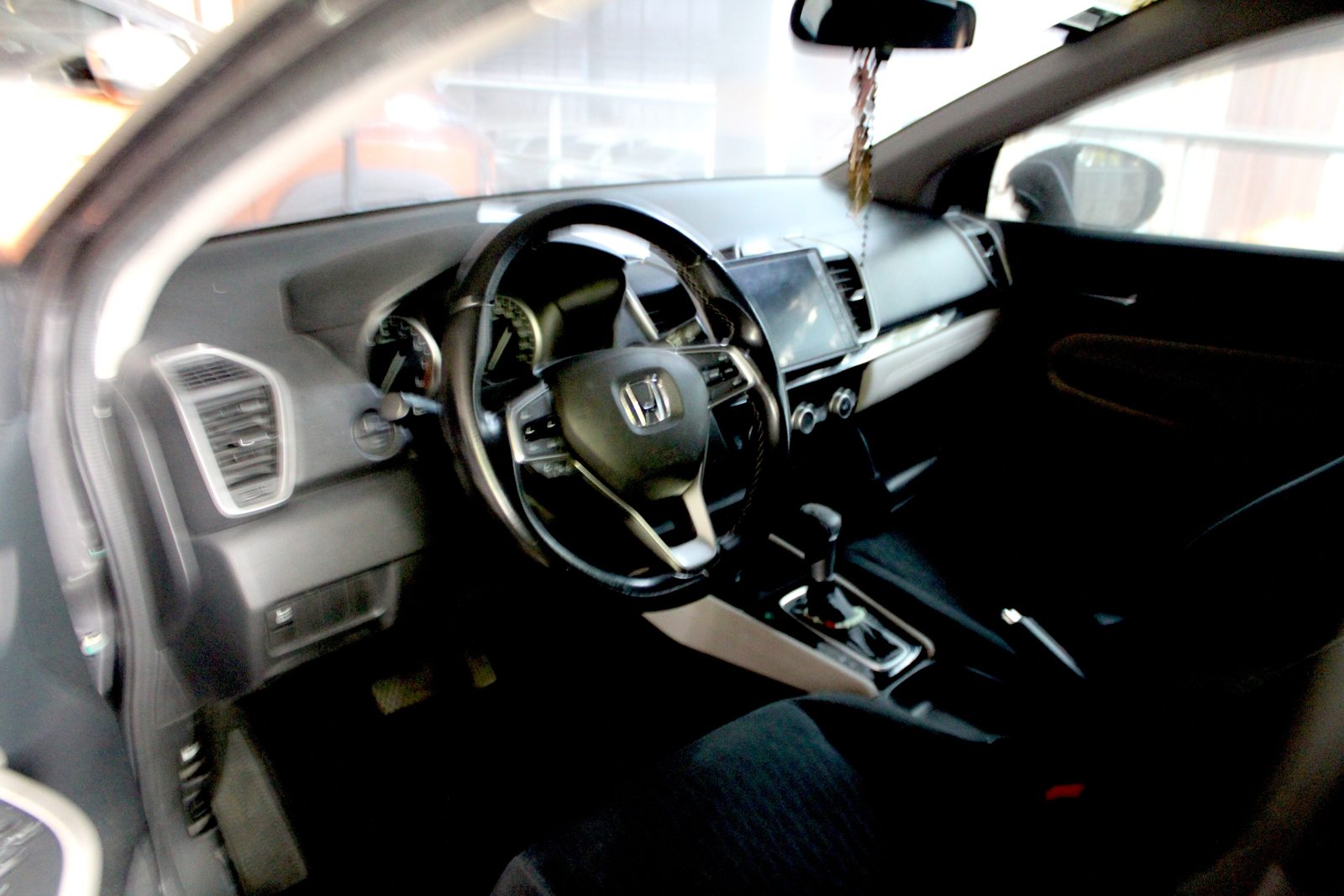 2021 Honda City 1.5 V, A/T, GAS	 42T photo 7