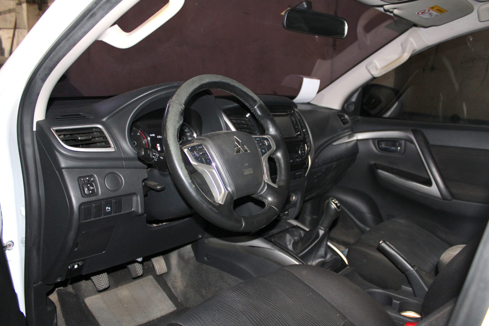 2021 MITSUBISHI - MONTERO SPORT, M/T DIESEL, 141T photo 7