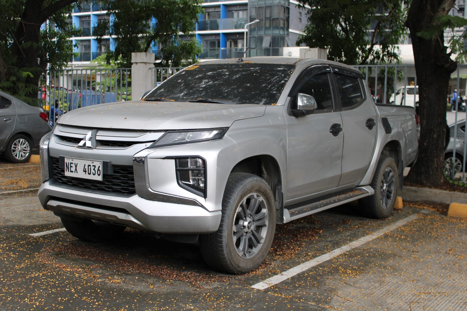 2021 Mitsubishi Strada GLS 2WD 2.4, AT, DSL 61T photo 3