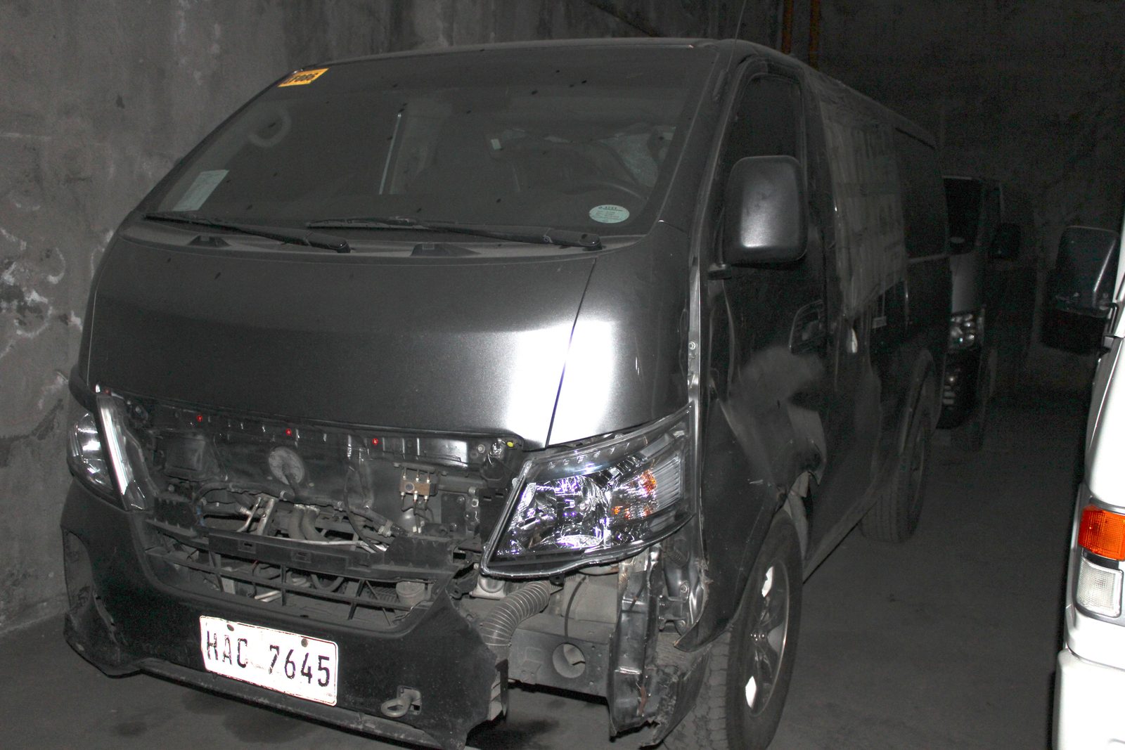 2021 NISSAN - NV350, M/T DIESEL, 73T photo 3