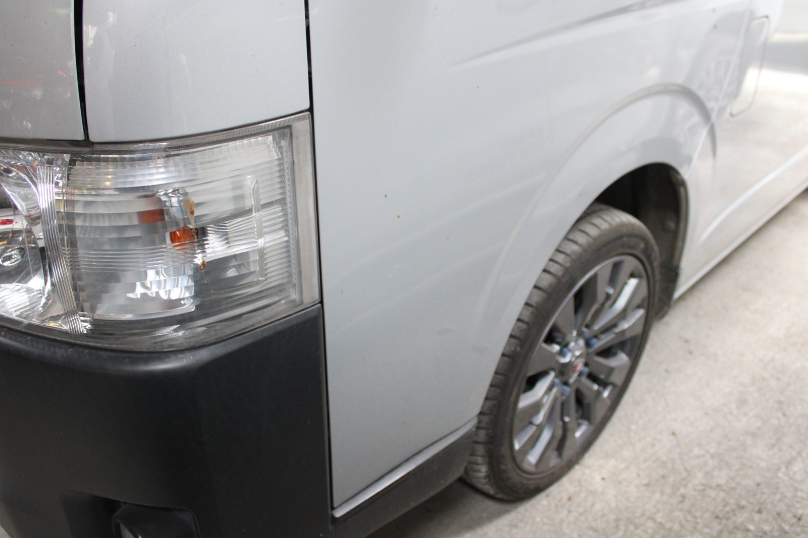 2021 Toyota Hiace Commuter 3.0L, M/T, DSL 55T photo 5