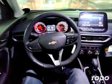 2022 Chevrolet Tracker 1.0 LS photo 9