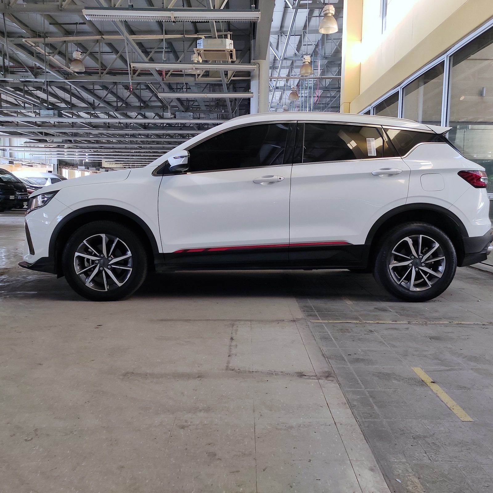 2022 Geely Coolray Comfort SE 1.5L, A/T, Gas 15Tkms photo 3