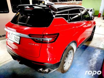 2022 Geely Coolray Sport SE 1.5 A/T photo 5