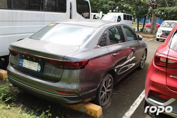 2022 Geely Emgrand Premium 1.5L, AT, Gas 18T photo 7