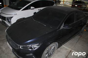 2022 Geely Emgrand Premium 1.5L, AT, Gas 41T photo 1