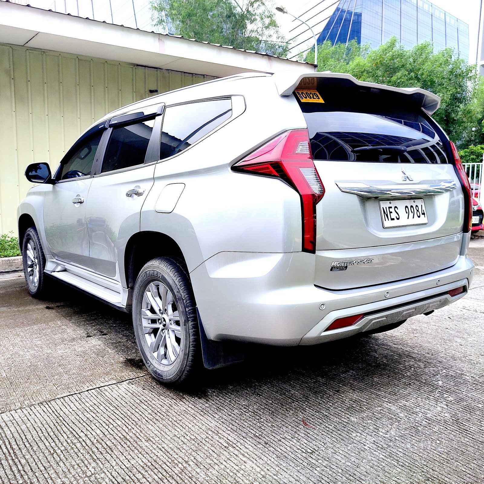 2022 Mitsubishi Montero Sport GLX 4x2 2.4D, M/T, DSL photo 3