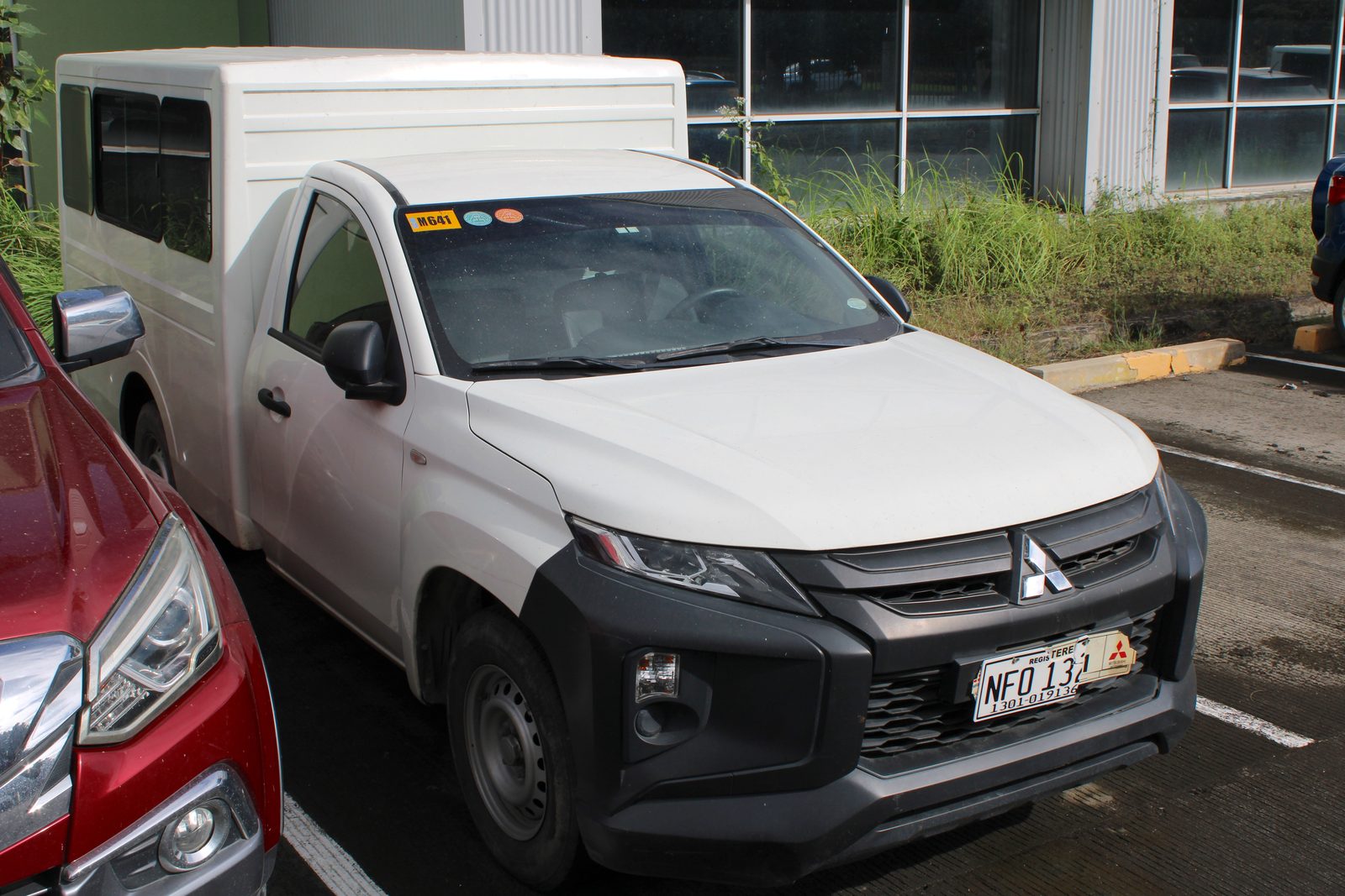 2022 Mitsubishi Strada C/C w/ FB Body Dual A/C, M/T, DSL	65T photo 4