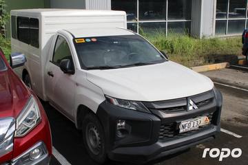 2022 Mitsubishi Strada C/C w/ FB Body Dual A/C, M/T, DSL 65T photo 4