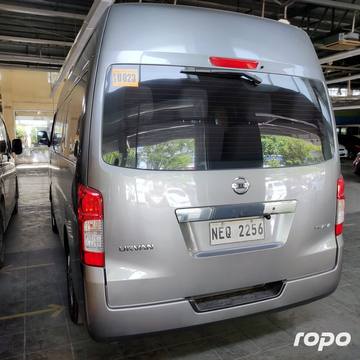 2022 Nissan Urvan NV350 Premium 2.5L, M/T, DSL 76Tkms photo 5