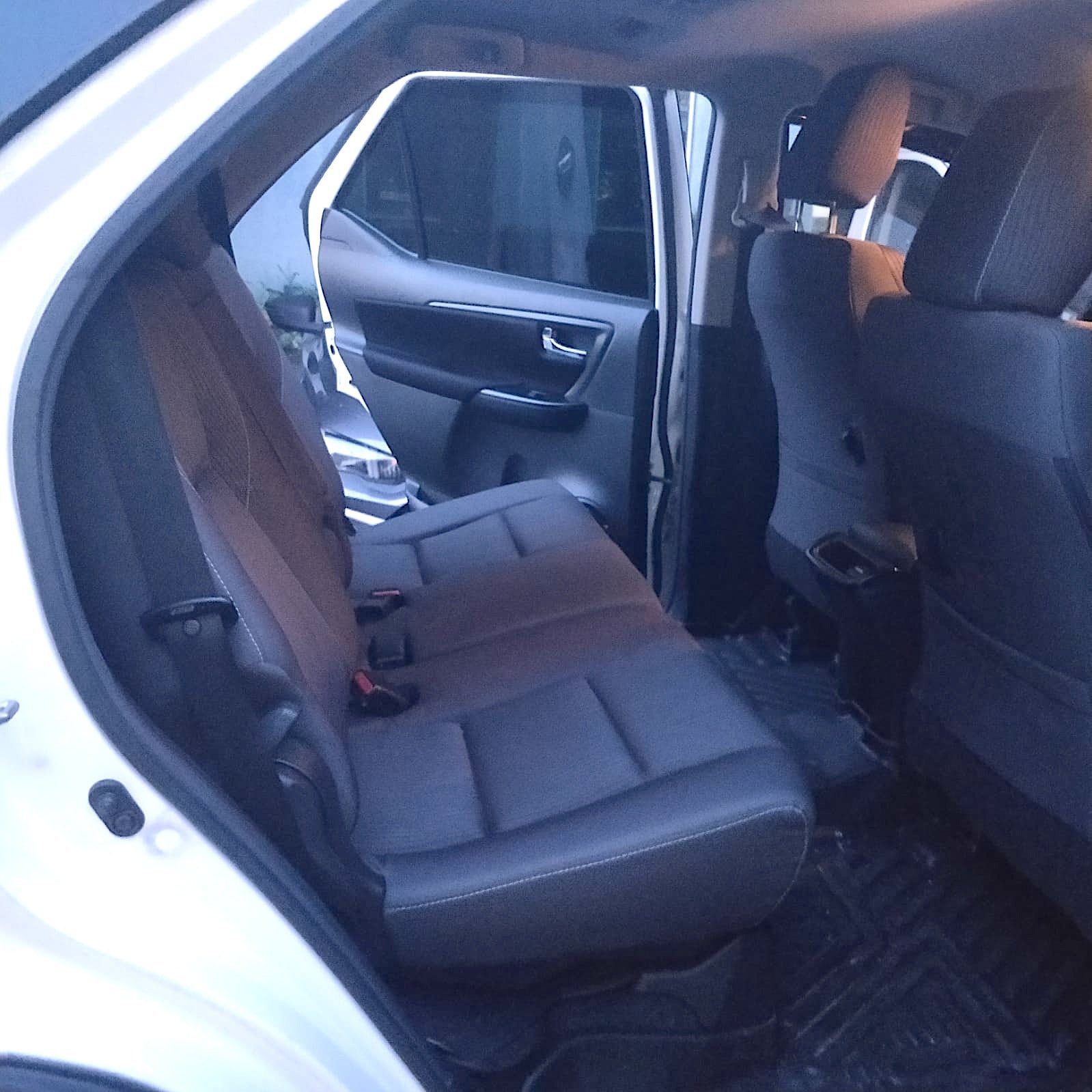 2022 Toyota Fortuner G 4x2 2.4L, AT, DSL 43T photo 10