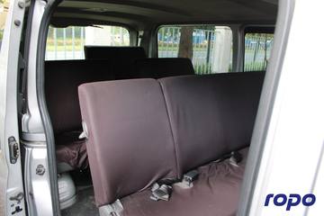 2022 Toyota Hiace Commuter Deluxe 2.8L, MT, DSL 36T photo 10