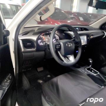 2022 Toyota Hilux G 4x2 2.4L AT DSL photo 10