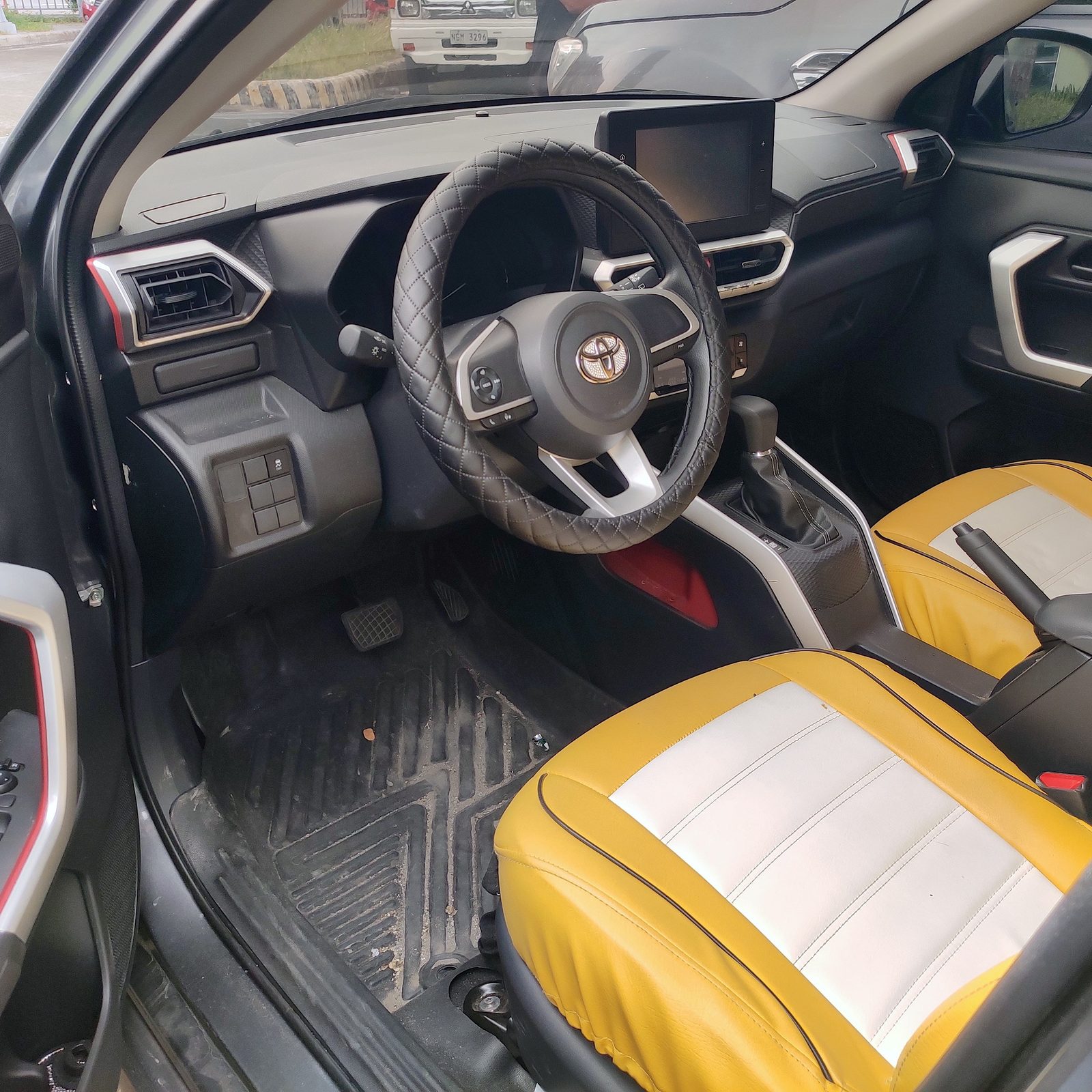 2022 Toyota Raize 1.2 E CVT, A/T, GAS 37T photo 9
