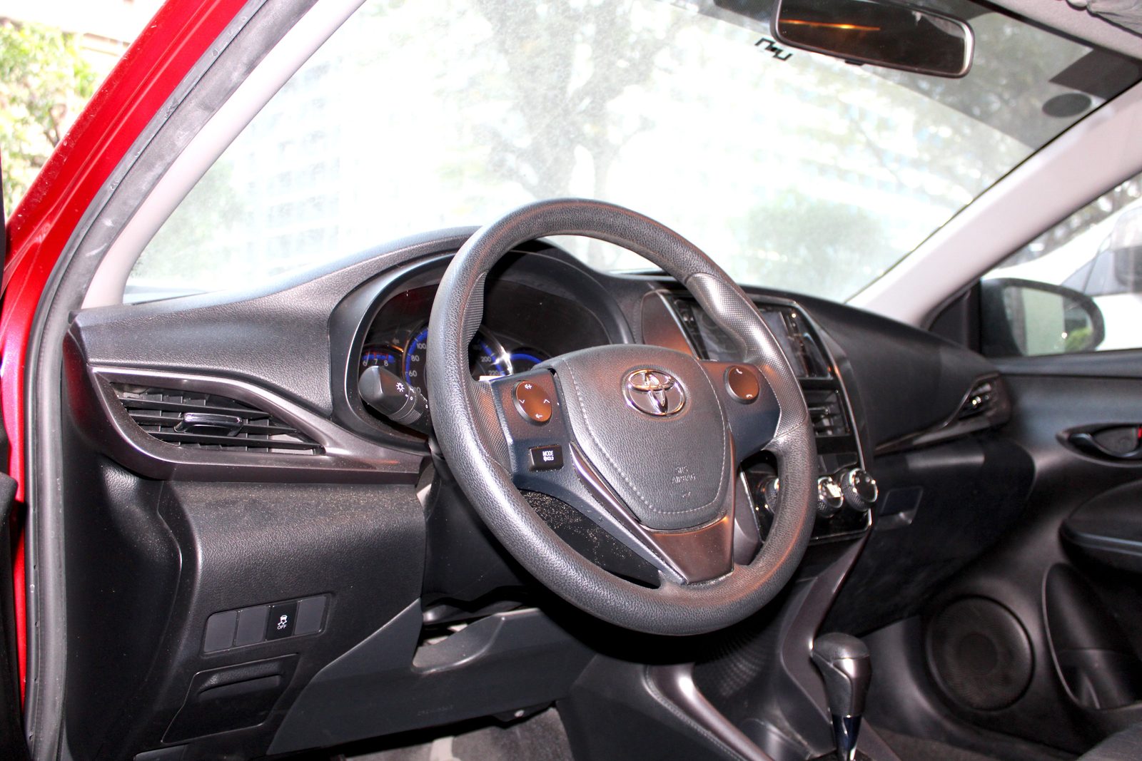 2022 Toyota	Vios 1.3 XLE CVT, AT, GAS	30T photo 5