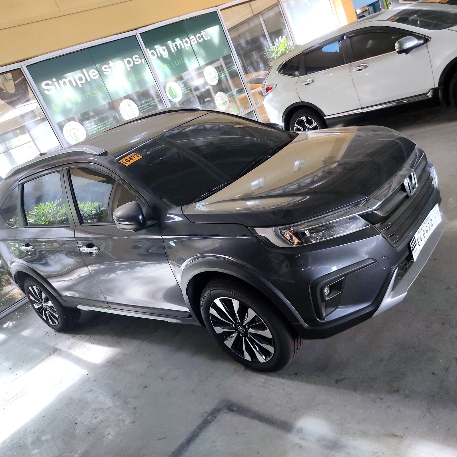 2023 Honda BR-V 1.5 V CVT, A/T, Gas 2T photo 2