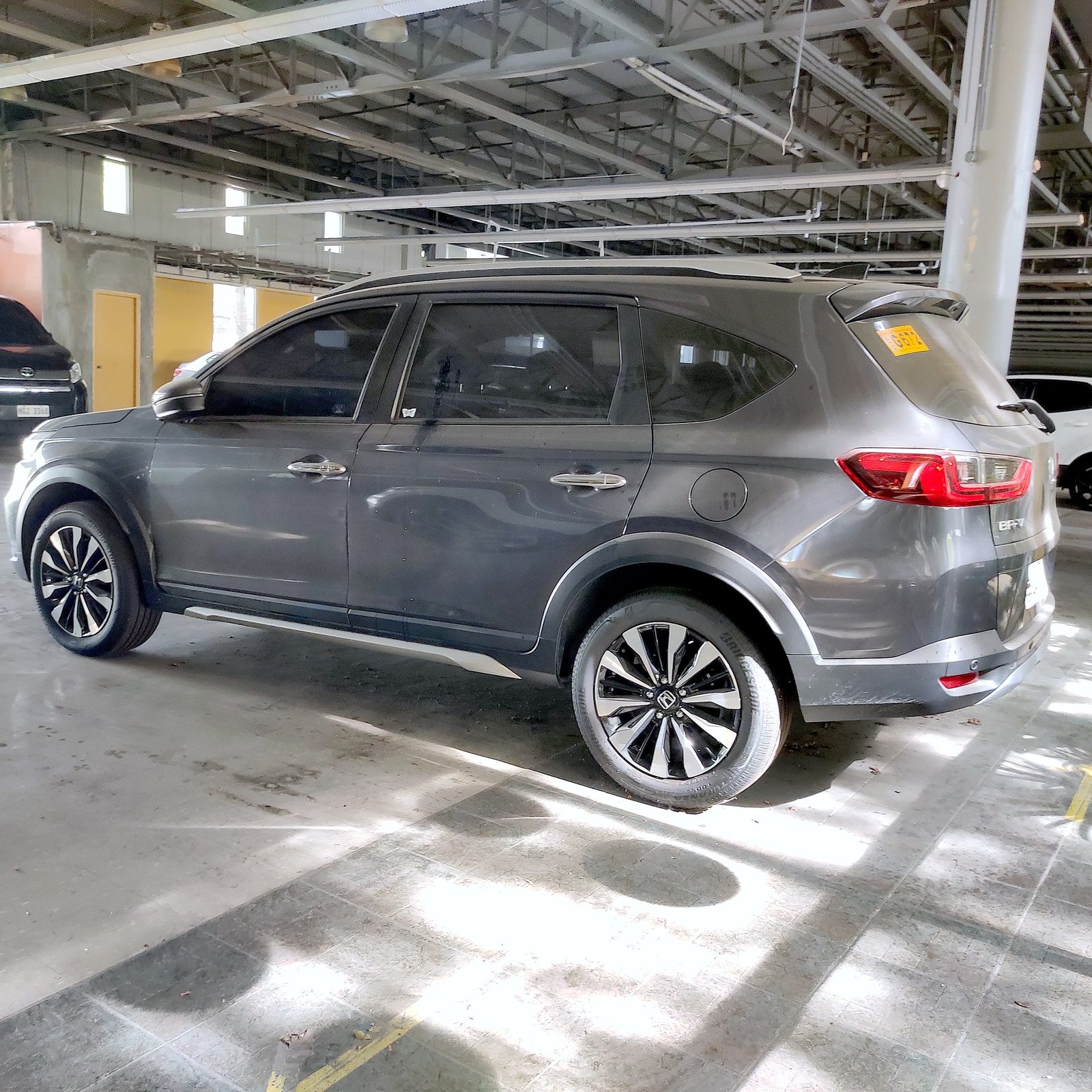 2023 Honda BR-V 1.5 V CVT, A/T, Gas 2T photo 3